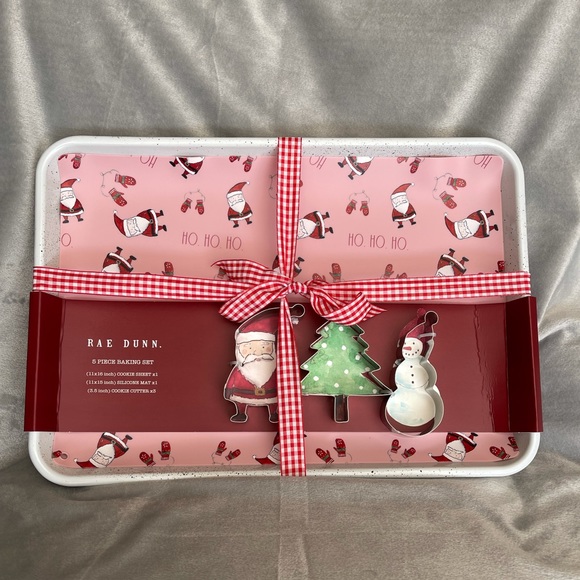 Rae Dunn Other - Rae Dunn 5 piece baking set